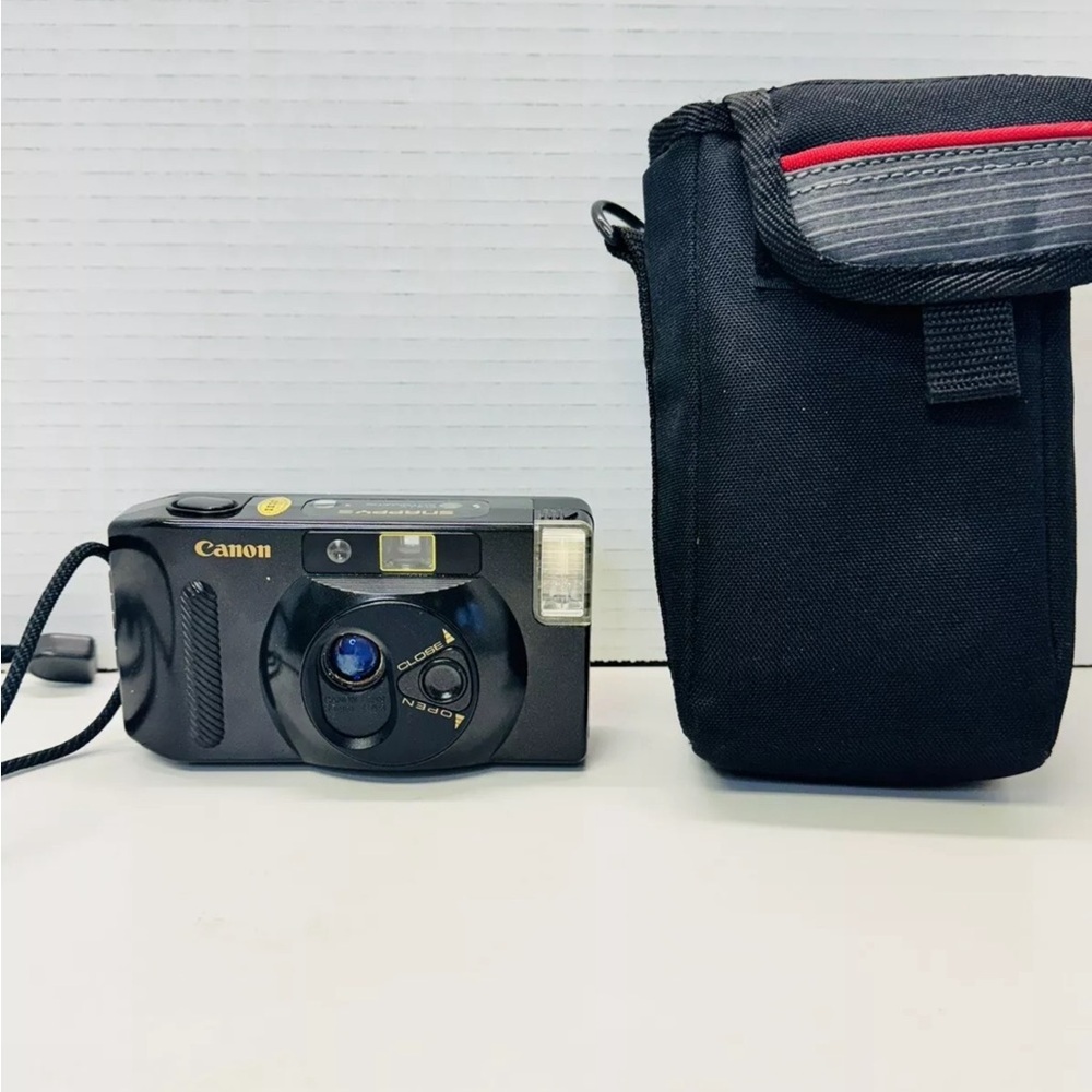 Canon Snappy 35mm Point & Shoot Film Camera Fully Automatic , UNTESTED